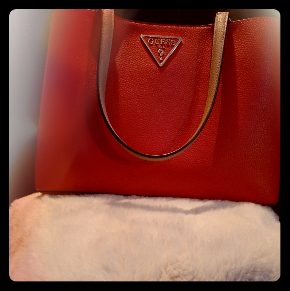 BNWOT GUESS tote in super sexy Red and Eggplant